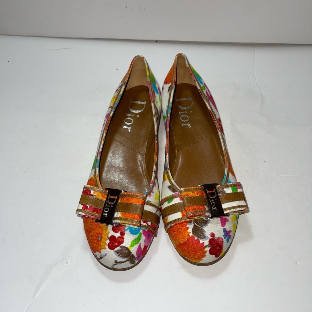 Dior Floral Print Flats - Orange and White - Picture 9 of 10